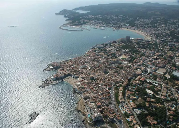 Front Mar 406 * L' Escala