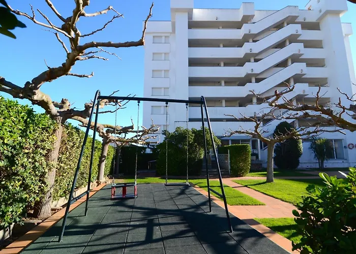 Front Mar 406 * L' Escala